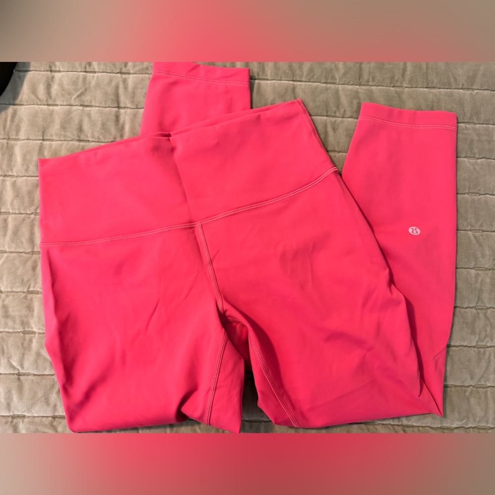 Lululemon Wunder Train High Rise Crop 23”